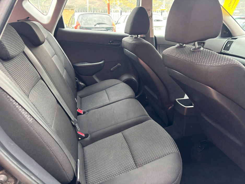 2011 Hyundai i30 1.6L Diesel For Sale Images