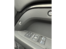 2026 Land Rover Defender 3L Diesel For Sale Images