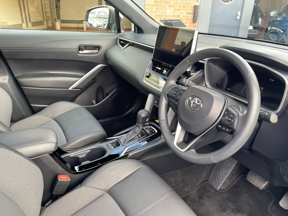 Toyota Corolla Hybrid Sol — thumbnail 9