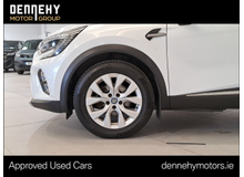 2021 Renault Captur 1.6L Petrol Plug-in Hybrid For Sale Images