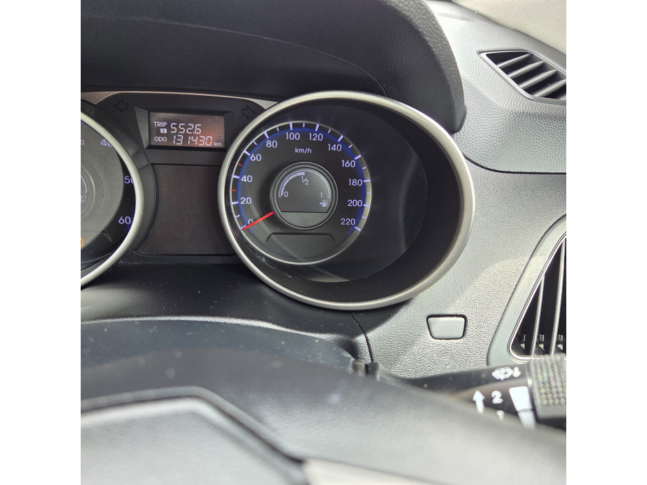 2014 Hyundai ix35 1.7L Diesel For Sale Images