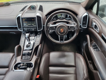 2015 Porsche Cayenne 3L Petrol Plug-in Hybrid For Sale Images