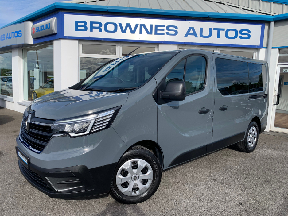 2023 Renault Trafic 2.0L Diesel For Sale Images