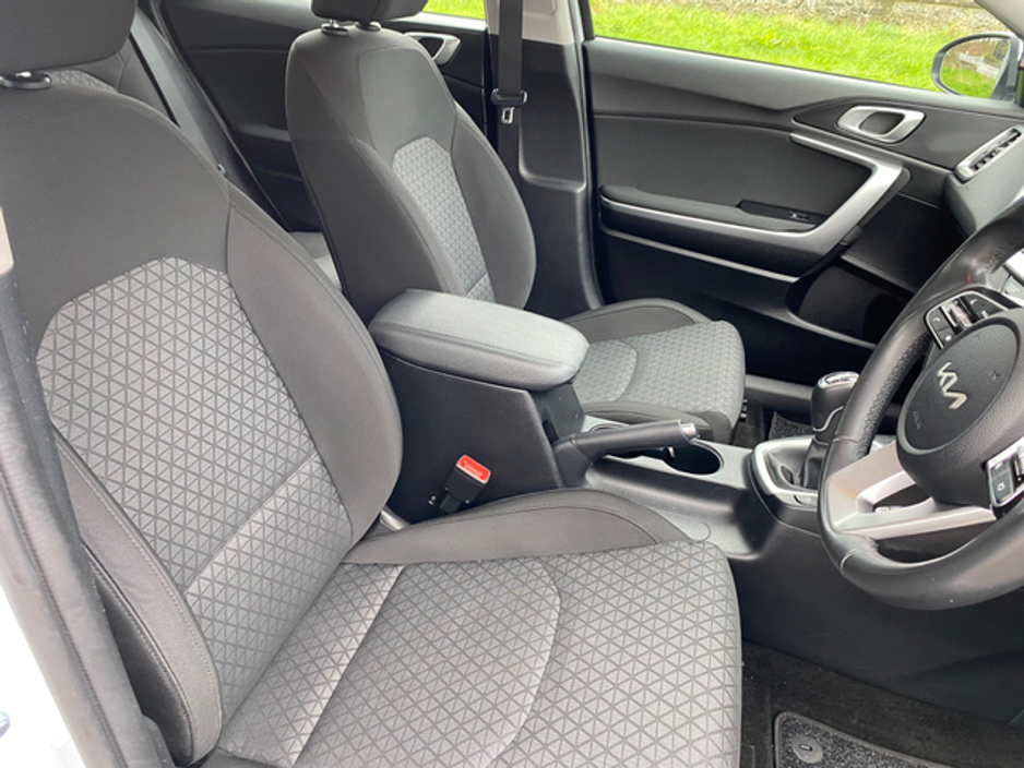 2023 Kia Ceed 1.6L Diesel Hybrid For Sale Images