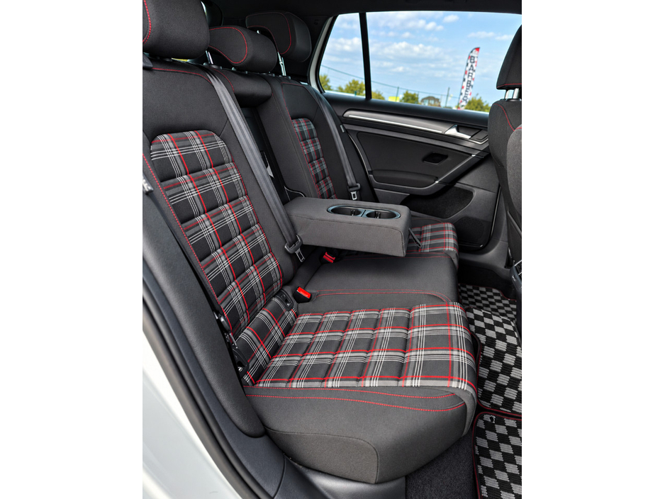 2018 Volkswagen Golf 2L Petrol For Sale Images
