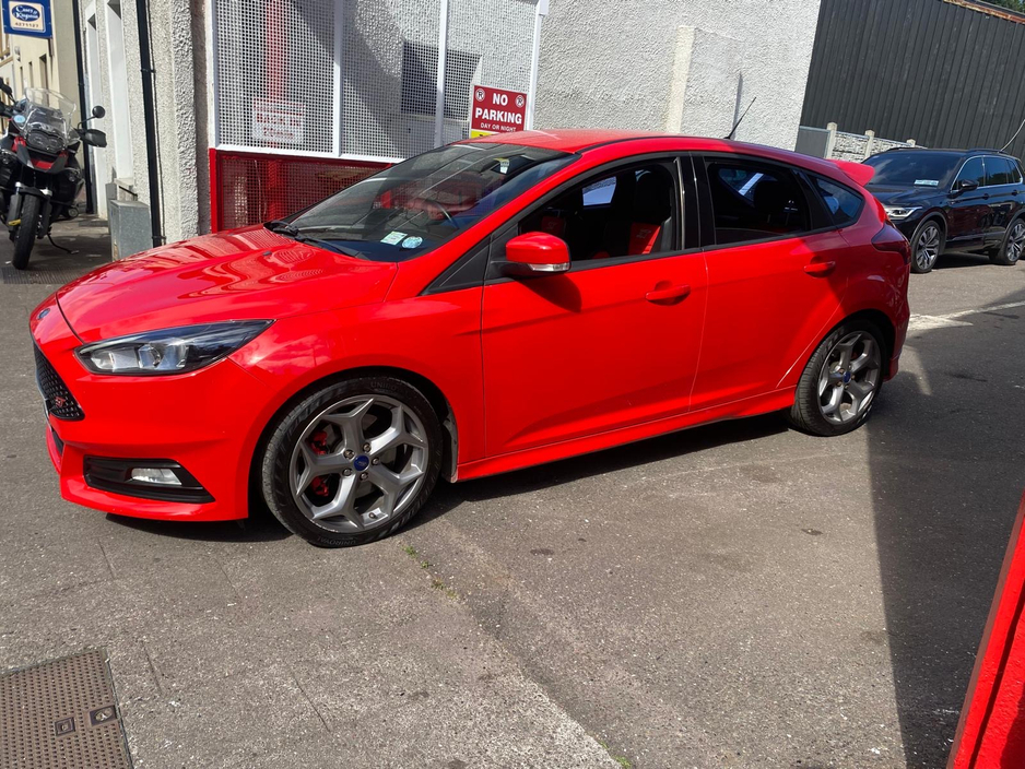 2015 Ford Focus 2L Petrol For Sale Images