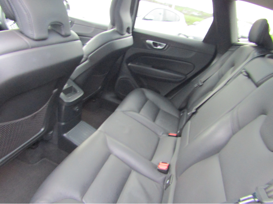 2023 Volvo XC60 2L Petrol Plug-in Hybrid For Sale Images