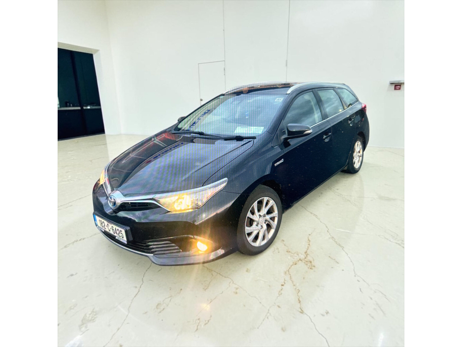 2018 Toyota Auris 1.8L Petrol Hybrid For Sale Images