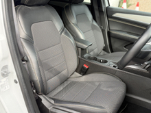2025 Renault Arkana 1.6L Petrol Hybrid For Sale Images