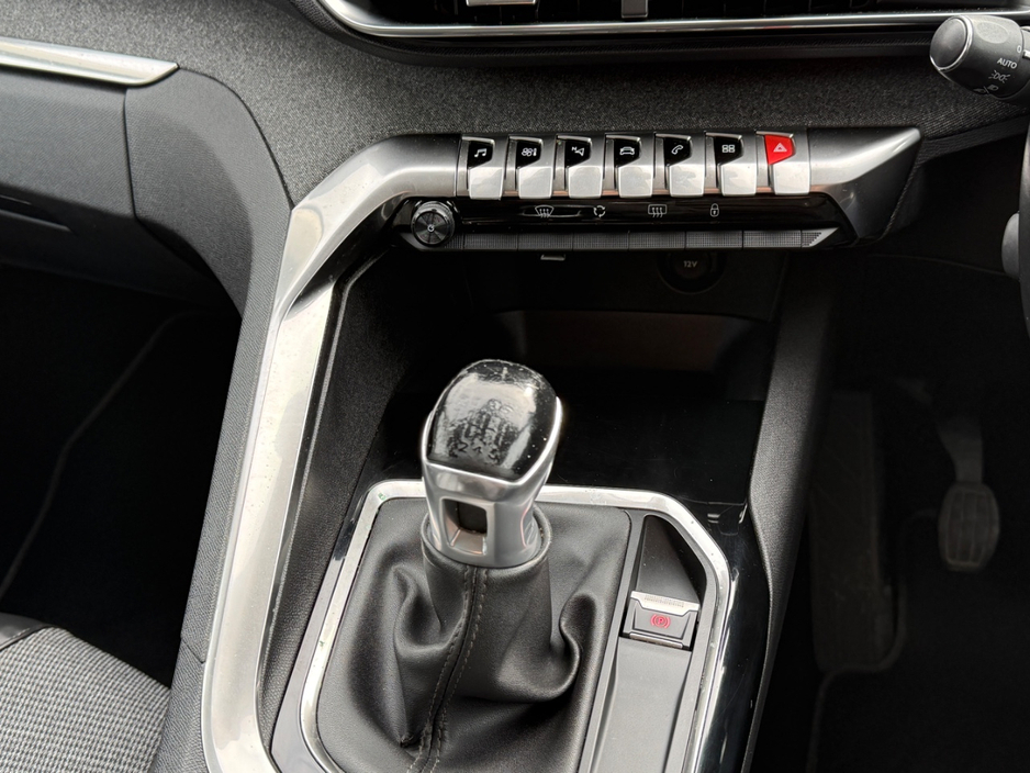 2018 Peugeot 5008 1.6L Diesel For Sale Images