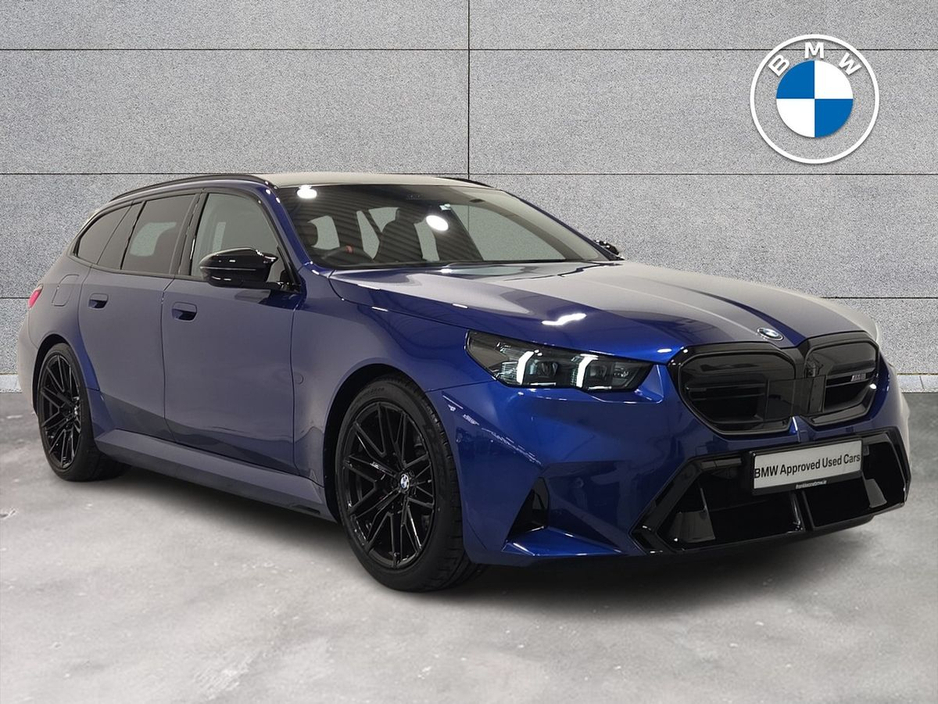 2025 BMW M5 4.5L Petrol Plug-in Hybrid For Sale Images