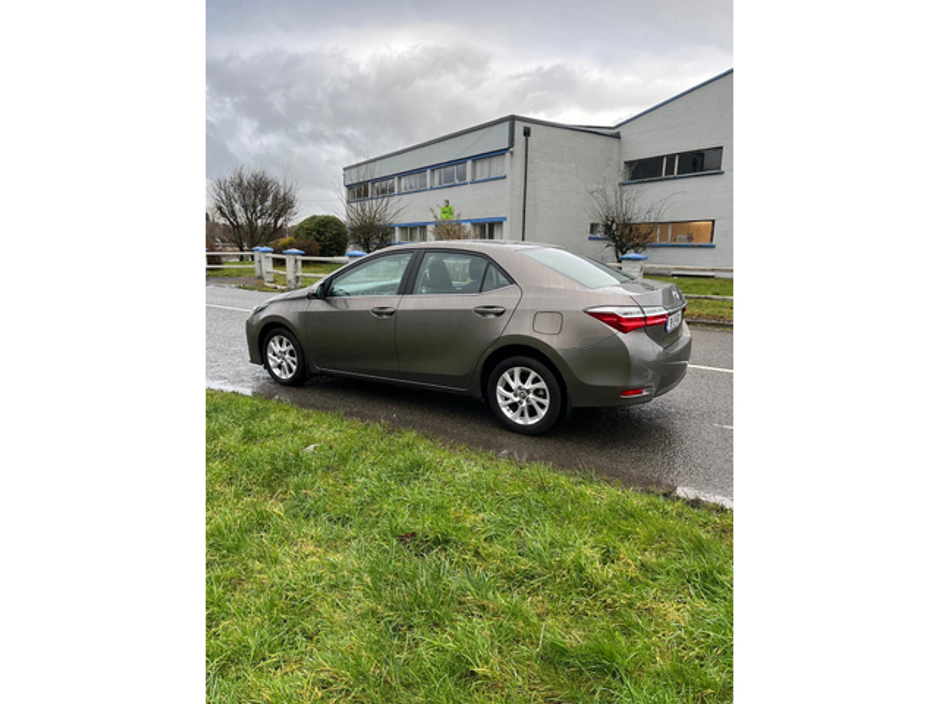 2018 Toyota Corolla 1.4L Diesel For Sale Images