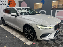 Volvo V60 2022 VOLVO V60 4wd RECHARGE PLUG-IN HYBRID T6 AWD 2.0 AUTOMATIC / CRUISE CONTROL / PARKING CAMERA / ELECTRIC MEMORY & HEATED SEATS / PANORAMIC SUNROOF / HEATED STEERING WHEEL / APPLE CARPLAY AND MORE