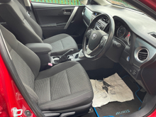 2013 Toyota Auris 1.8L Petrol Hybrid For Sale Images
