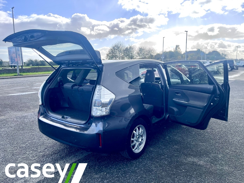 2014 Toyota Prius 1.8L Petrol Hybrid For Sale Images