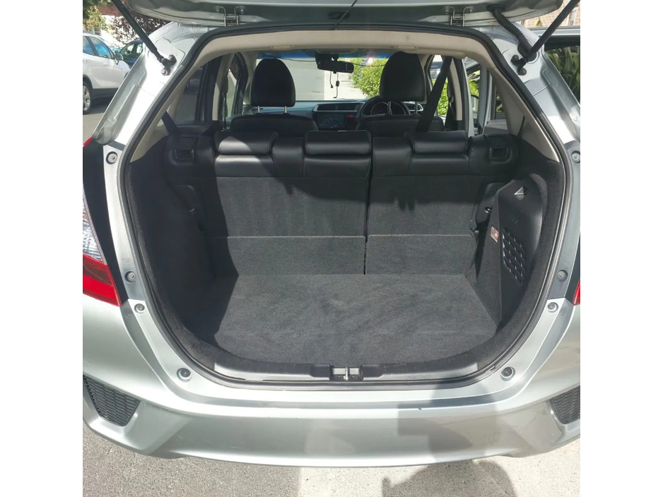 Honda Fit GP5 HYBRID 5DR AUTO DAA-GP5 — thumbnail 3