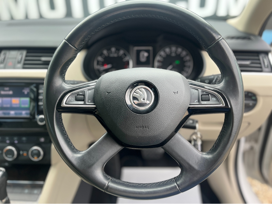 2014 Skoda Octavia 1.4L Petrol For Sale Images