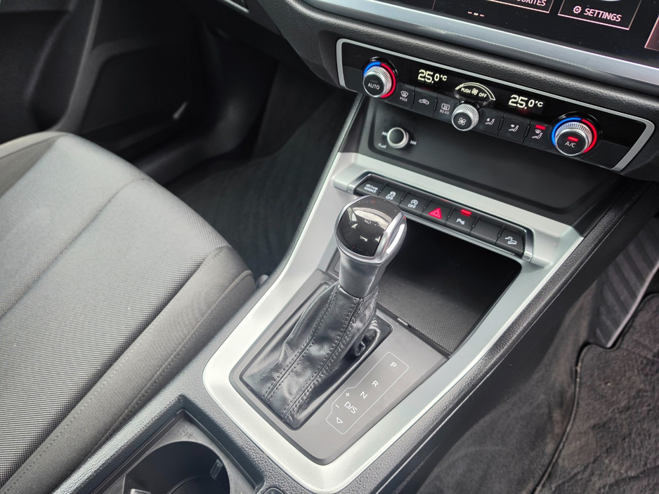 2021 Audi Q3 2L Diesel For Sale Images