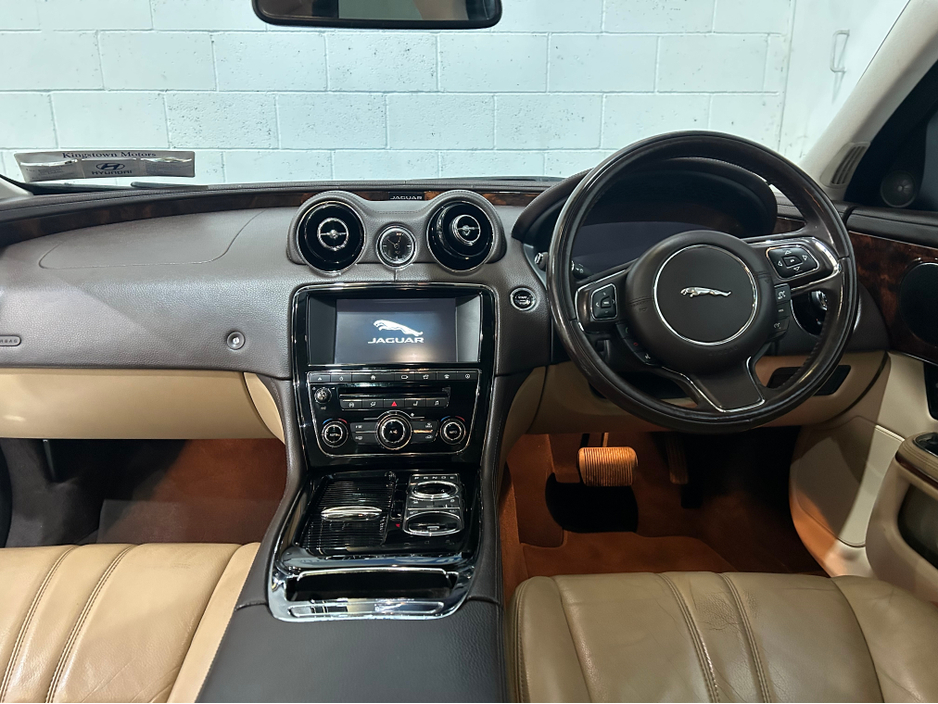 2016 Jaguar XJ 3L Diesel For Sale Images