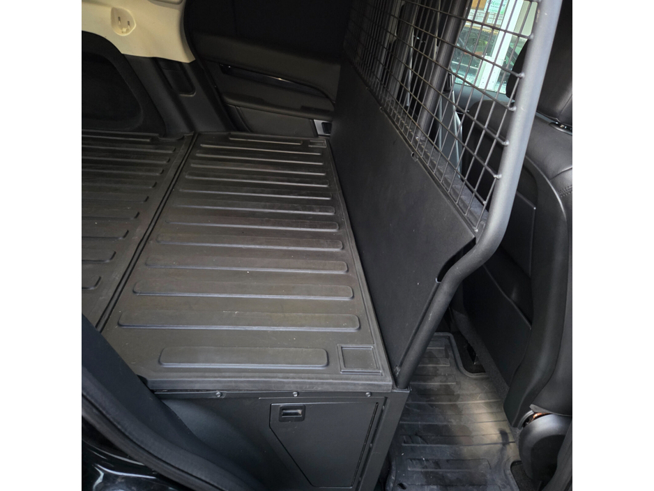 2019 Land Rover Discovery 3L Diesel For Sale Images