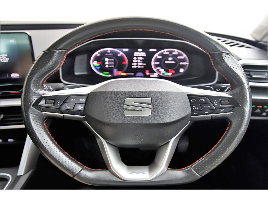SEAT Leon 1.4 FR E-HYBRID DSG 204BHP HALF LEATHER*SPORT SEATS* — thumbnail 16