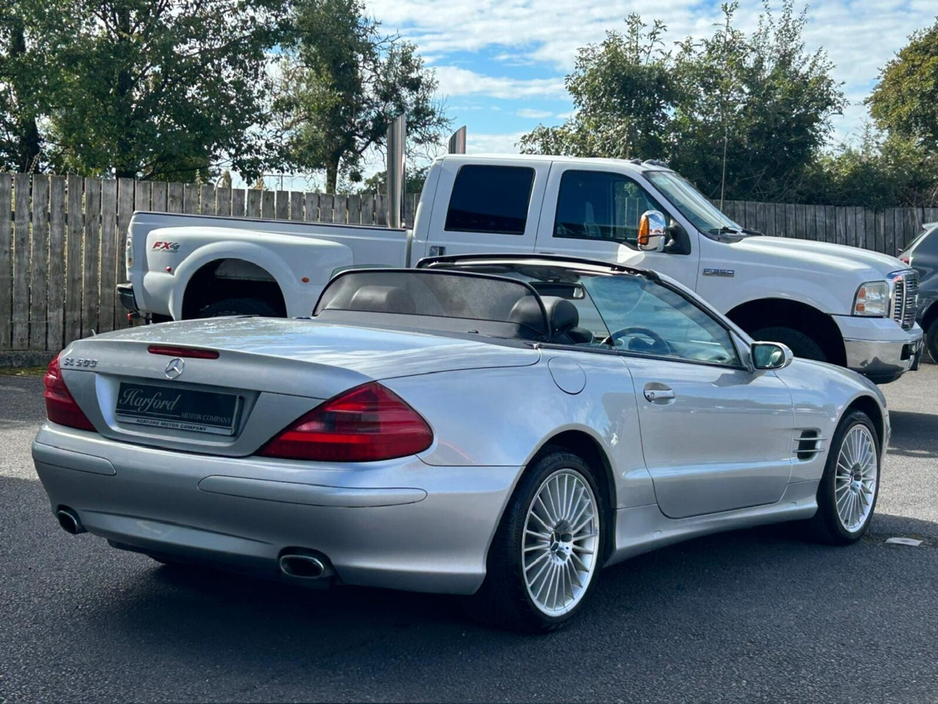 2004 Mercedes-Benz SL Class 5.1L Petrol For Sale Images