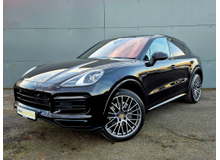 2023 Porsche Cayenne 3.0L Petrol Plug-in Hybrid For Sale Images