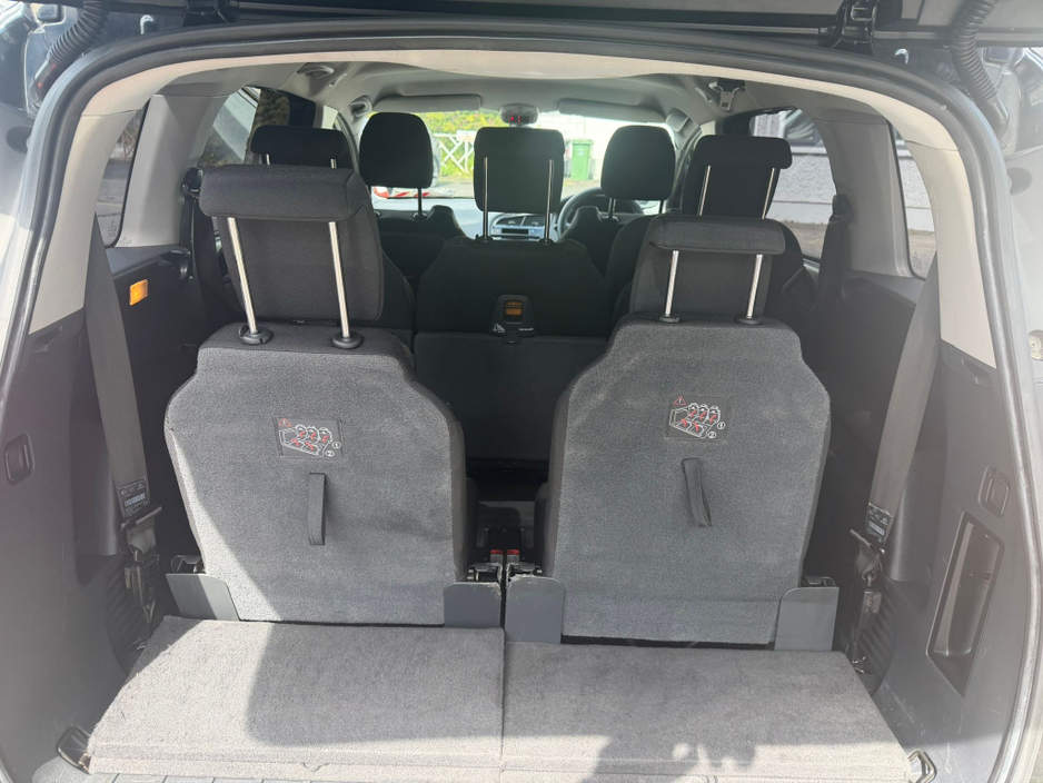 2011 Peugeot 5008 1.6L Diesel For Sale Images