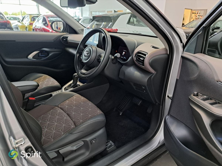 Toyota Yaris Cross Sol 1.5 Hybrid*Call Andrew 0862617858 — thumbnail 20