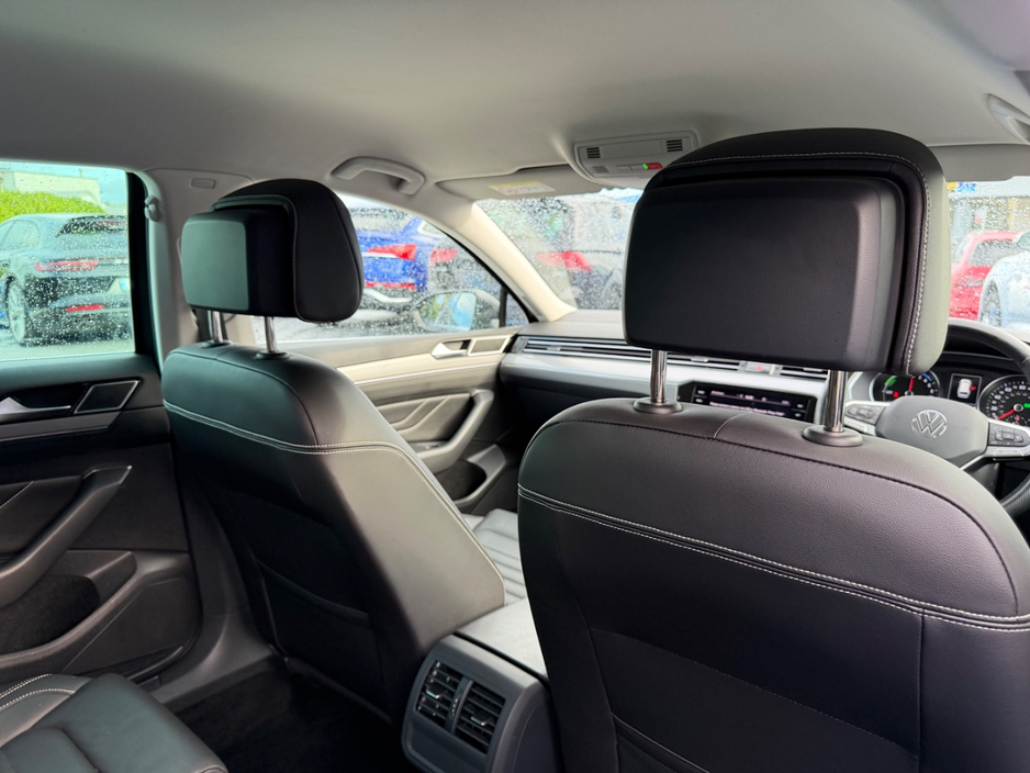 2022 Volkswagen Passat 1.4L Hybrid For Sale Images