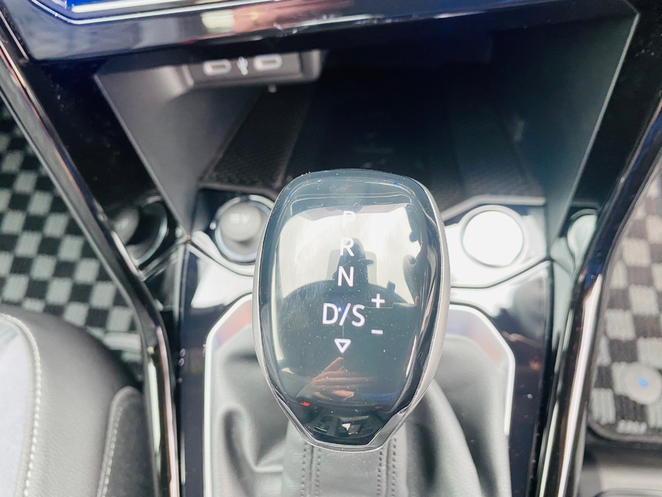 2023 Volkswagen T-Roc 2L Diesel For Sale Images