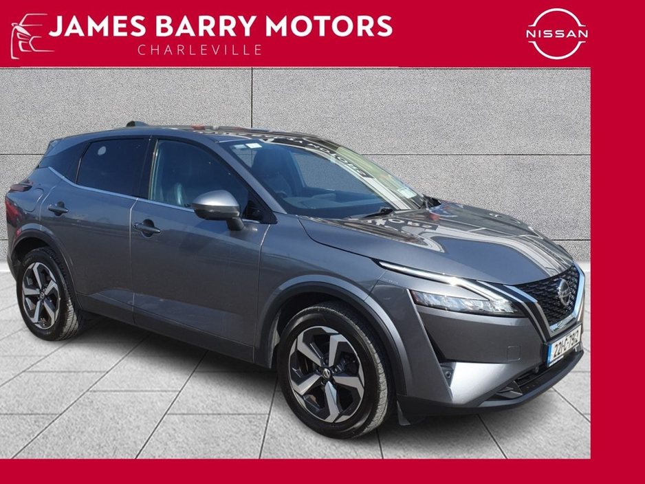 Nissan Qashqai 1.3 PET MILD HYBRID SV PREMIUM //