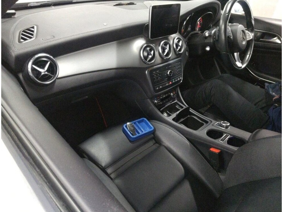 Mercedes-Benz GLA Class 2.0 GLA250 4matic Petrol Auto — thumbnail 5