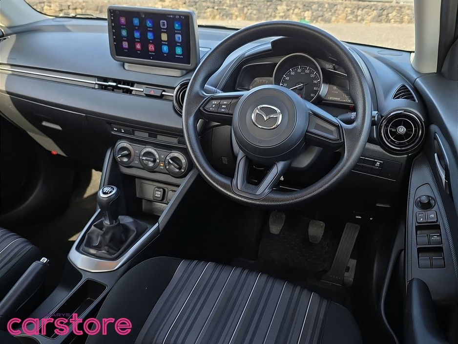 Mazda Demio Mazda 2 Saloon — thumbnail 15