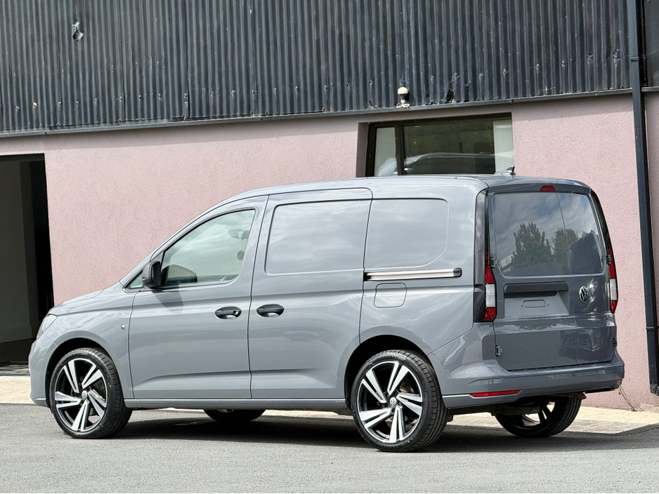 2022 Volkswagen Caddy 2L Diesel For Sale Images