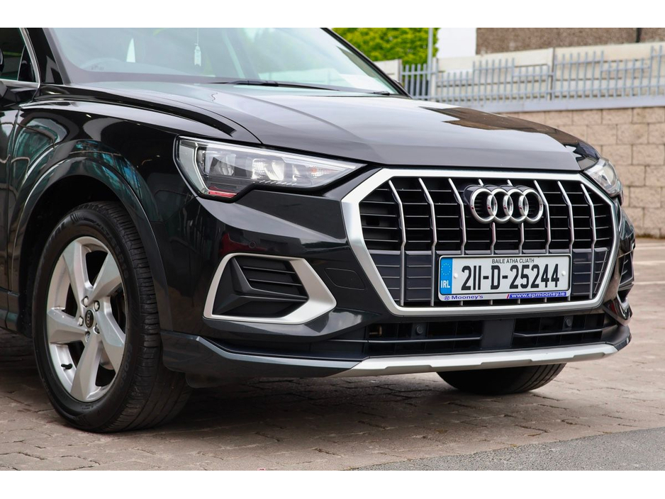 Audi Q3 35 TDI 150HP S Tronic SE — thumbnail 3