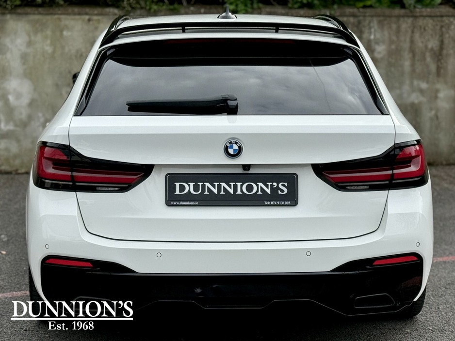 2023 BMW 5 Series 2L Hybrid For Sale Images