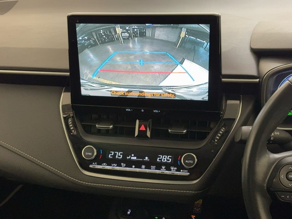 Toyota Corolla Luna Sport Hybrid Saloon — thumbnail 13