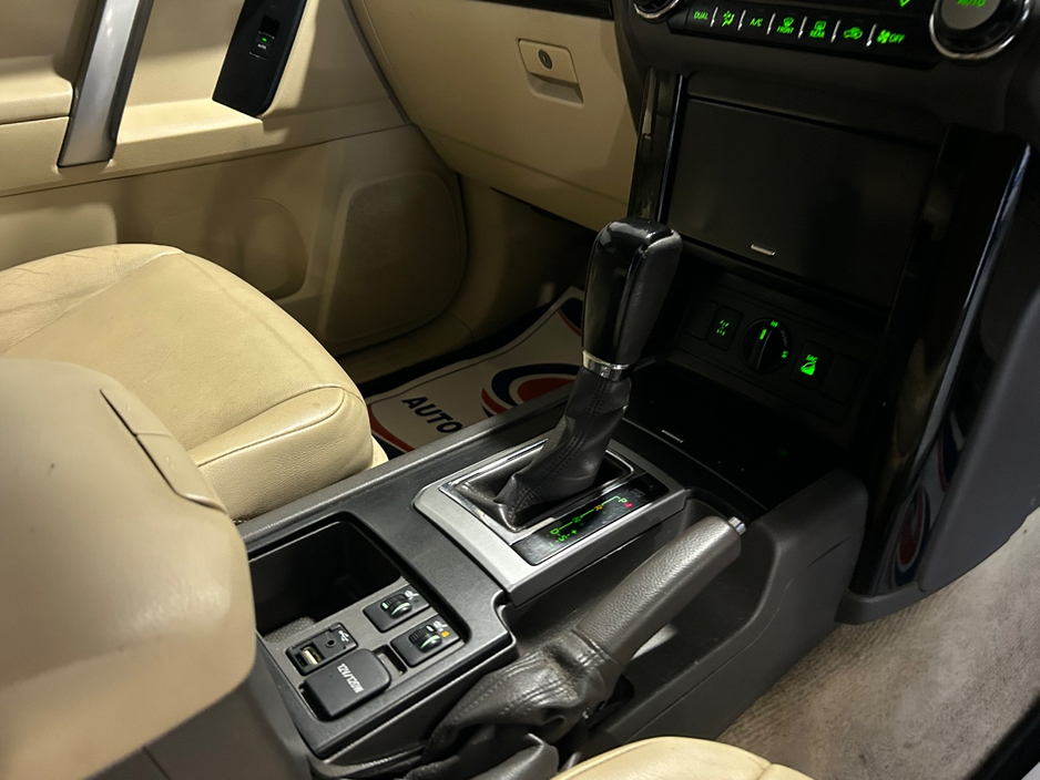 2015 Toyota Landcruiser 3L Diesel For Sale Images