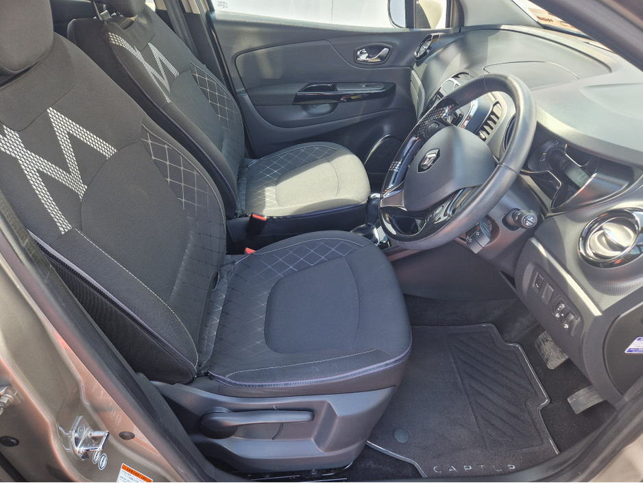 2015 Renault Captur 1.2L Petrol For Sale Images