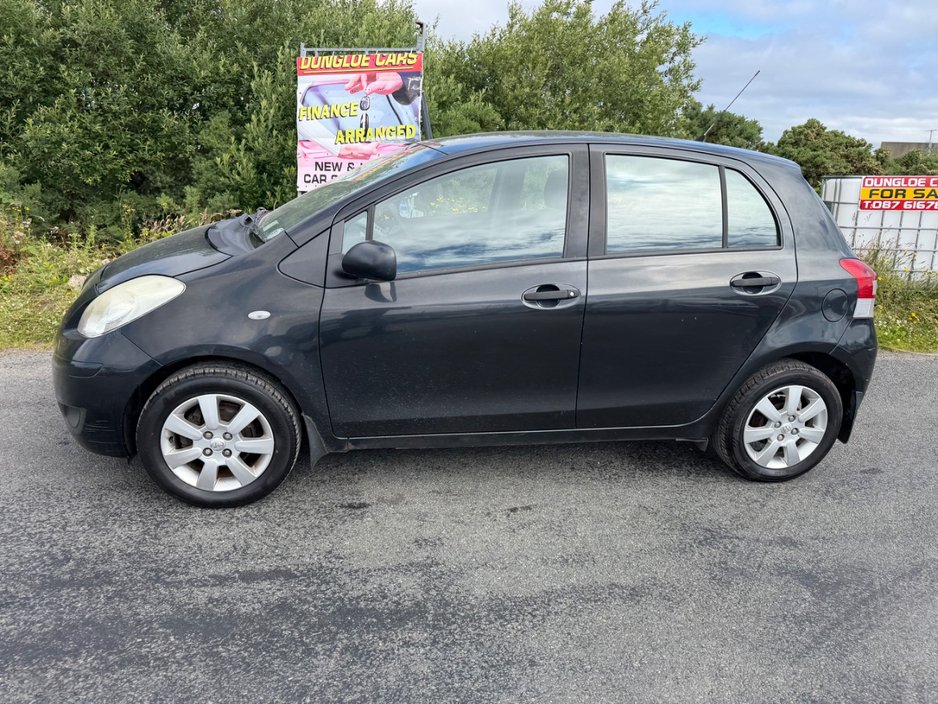 2010 Toyota Yaris 1L Petrol For Sale Images