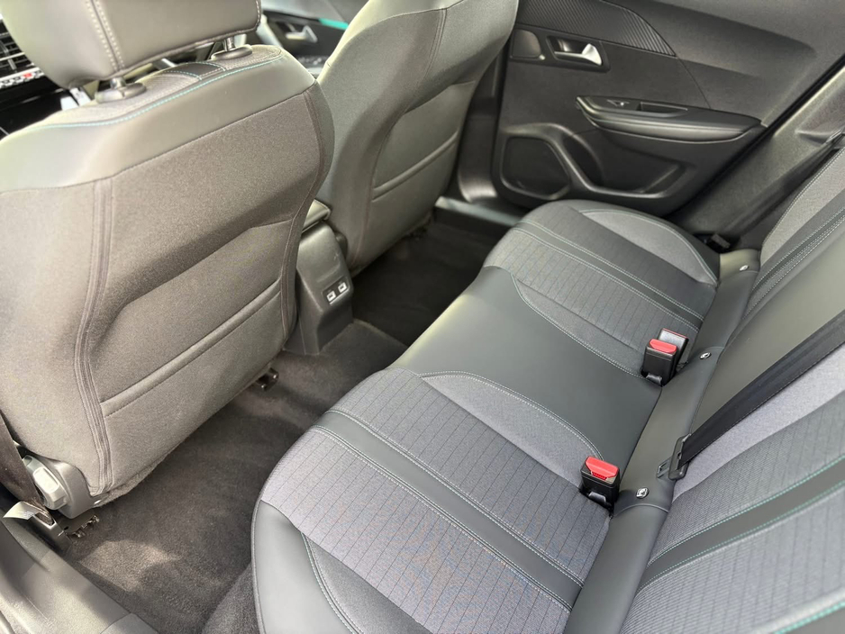 2022 Peugeot 2008 1.5L Diesel For Sale Images