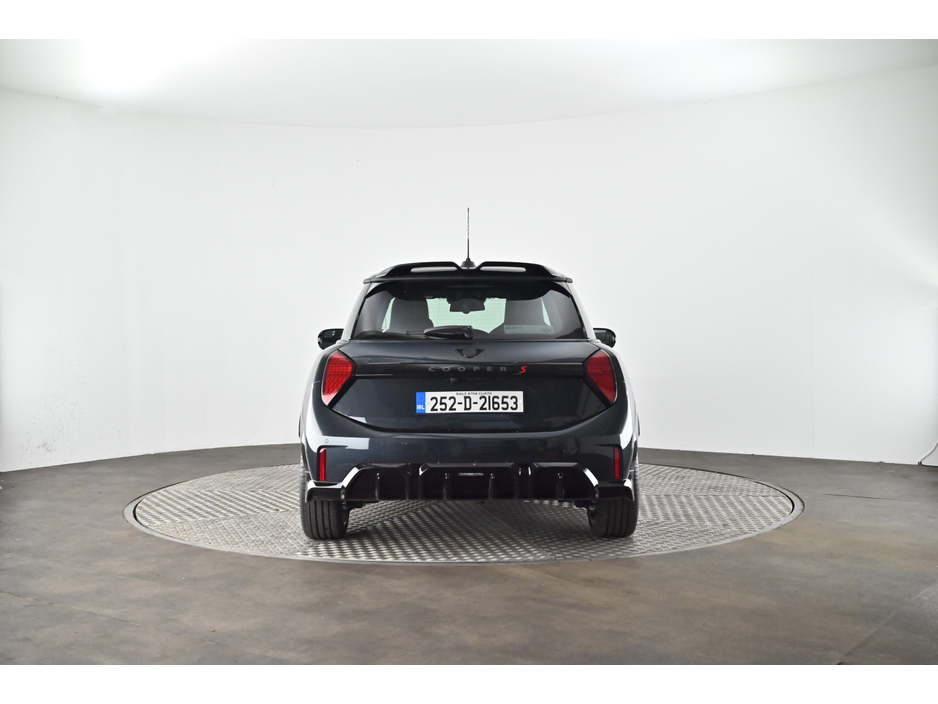 2025 MINI Cooper 2L Petrol For Sale Images