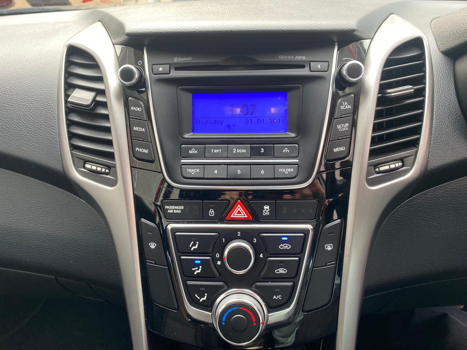 2014 Hyundai i30 1.6L Diesel For Sale Images