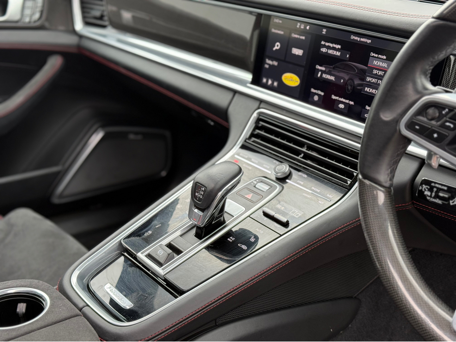 2019 Porsche Panamera 4.1L Petrol For Sale Images