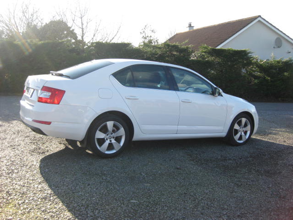 2017 Skoda Octavia 1.6L Diesel For Sale Images