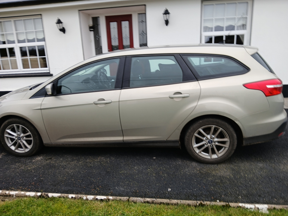 Ford Focus STYLE 1.6 TDCI 95PS ESTATE 4DR — thumbnail 2