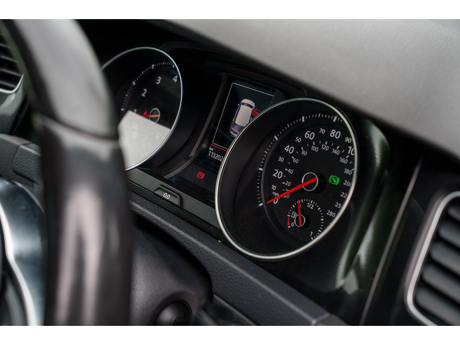 2017 Volkswagen Golf 2L Petrol For Sale Images