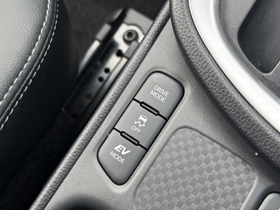 2023 Toyota Yaris Cross 1.5L Petrol Hybrid For Sale Images