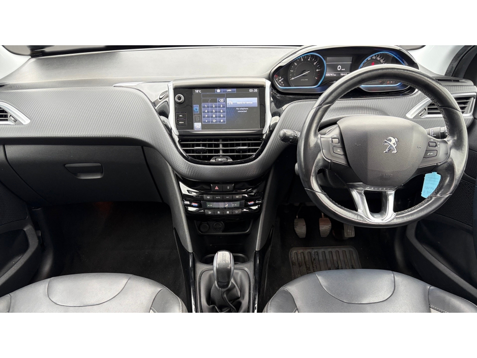 Peugeot 2008 ALLURE 1.2 PURETECH  ** PANORAMIC GLASS ROOF ** HALF LEATHER INTERIOR ** SAT NAV ** SUPERB EXAMPLE ** — thumbnail 9